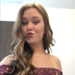 Meet your Posher, Maddie